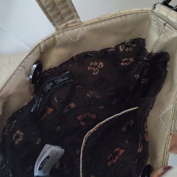 LUG: Tip toe crossbody new without tags - Picture 5 of 5